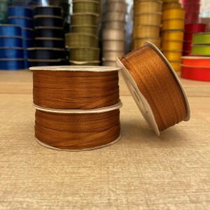 Κορδέλα σατέν καφέ ανοικτό 3mm 100m διπλής όψης